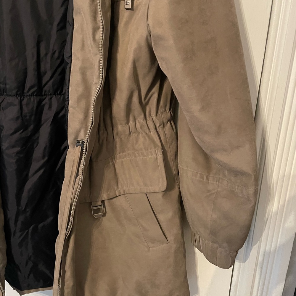 Women’s Fleet Street Faux-Fur Hooded Midweight Jacket - Picture 5 of 7